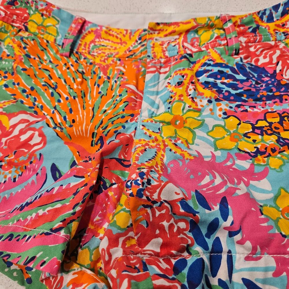 Women's Lilly Pulitzer Callahan shorts, size 8